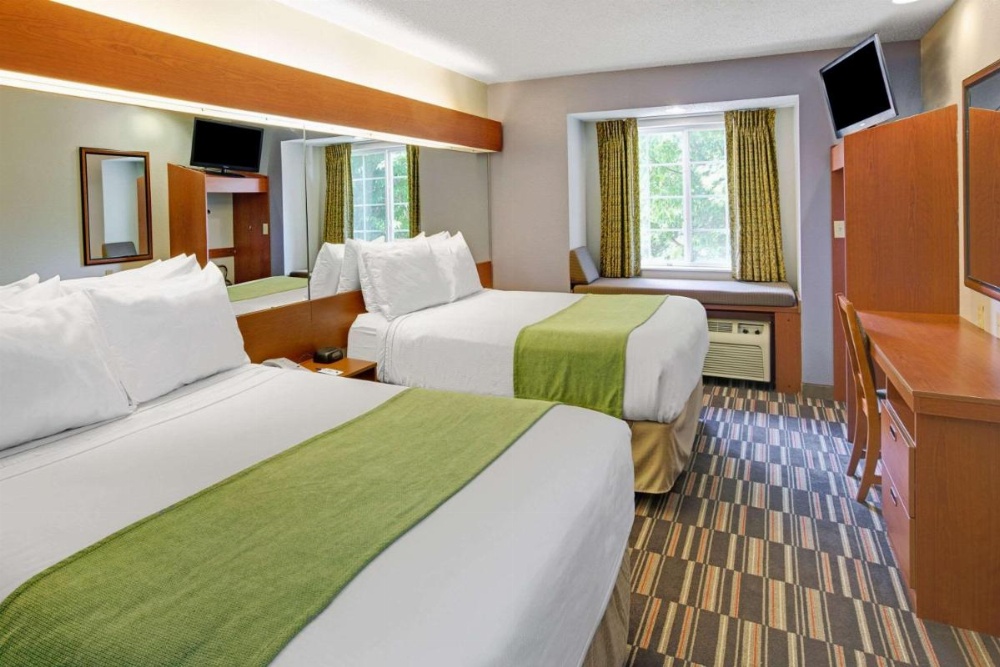 Microtel Inn & Suites By Wyndham Cherokee Image 5
